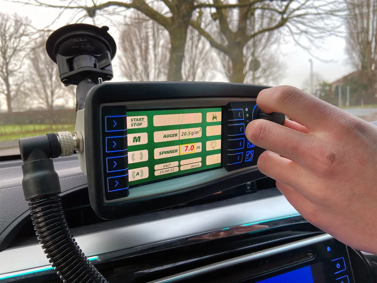 New Wessex Polar One Salt Sreader - Image 4