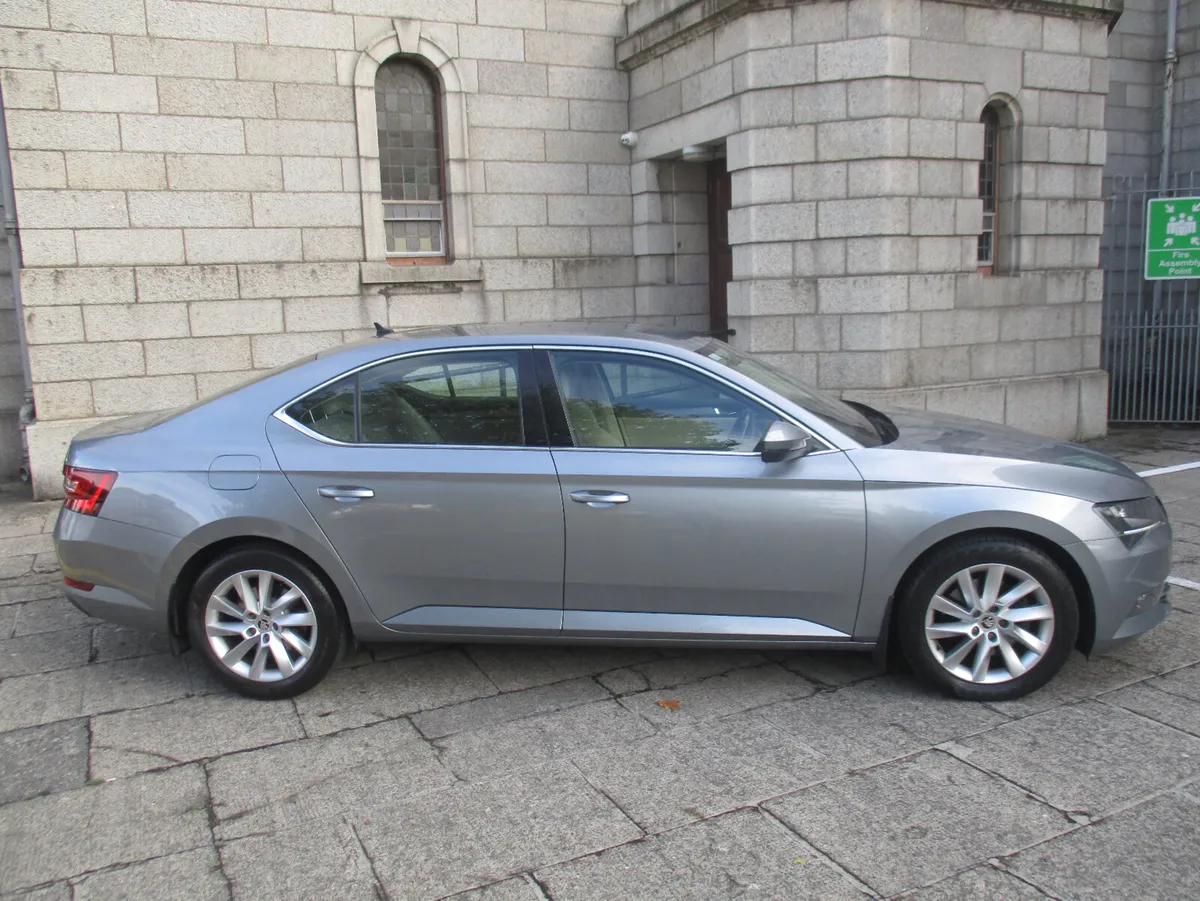 2017 SKODA SUPERB 1.6 TDI DSG STYLE - Image 2