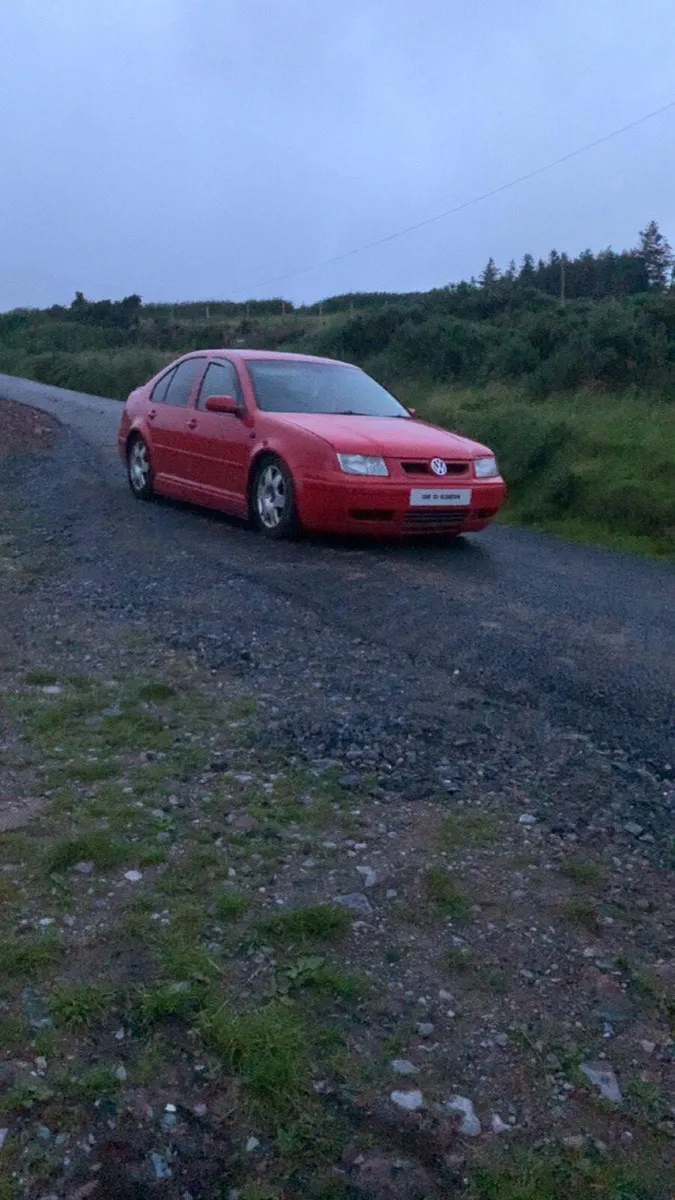 Volkswagen bora - Image 4