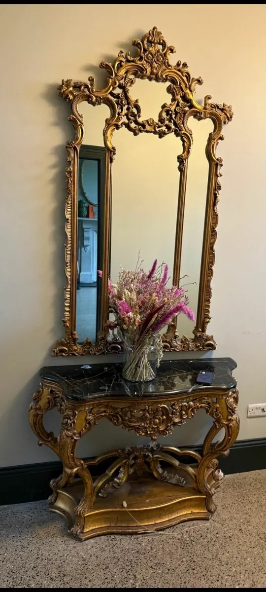 Antique Gold mirror and counter piece - Image 1