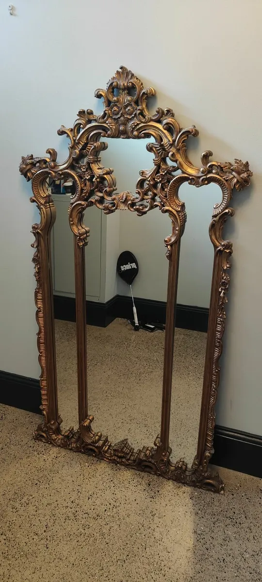 Antique Gold mirror and counter piece - Image 4
