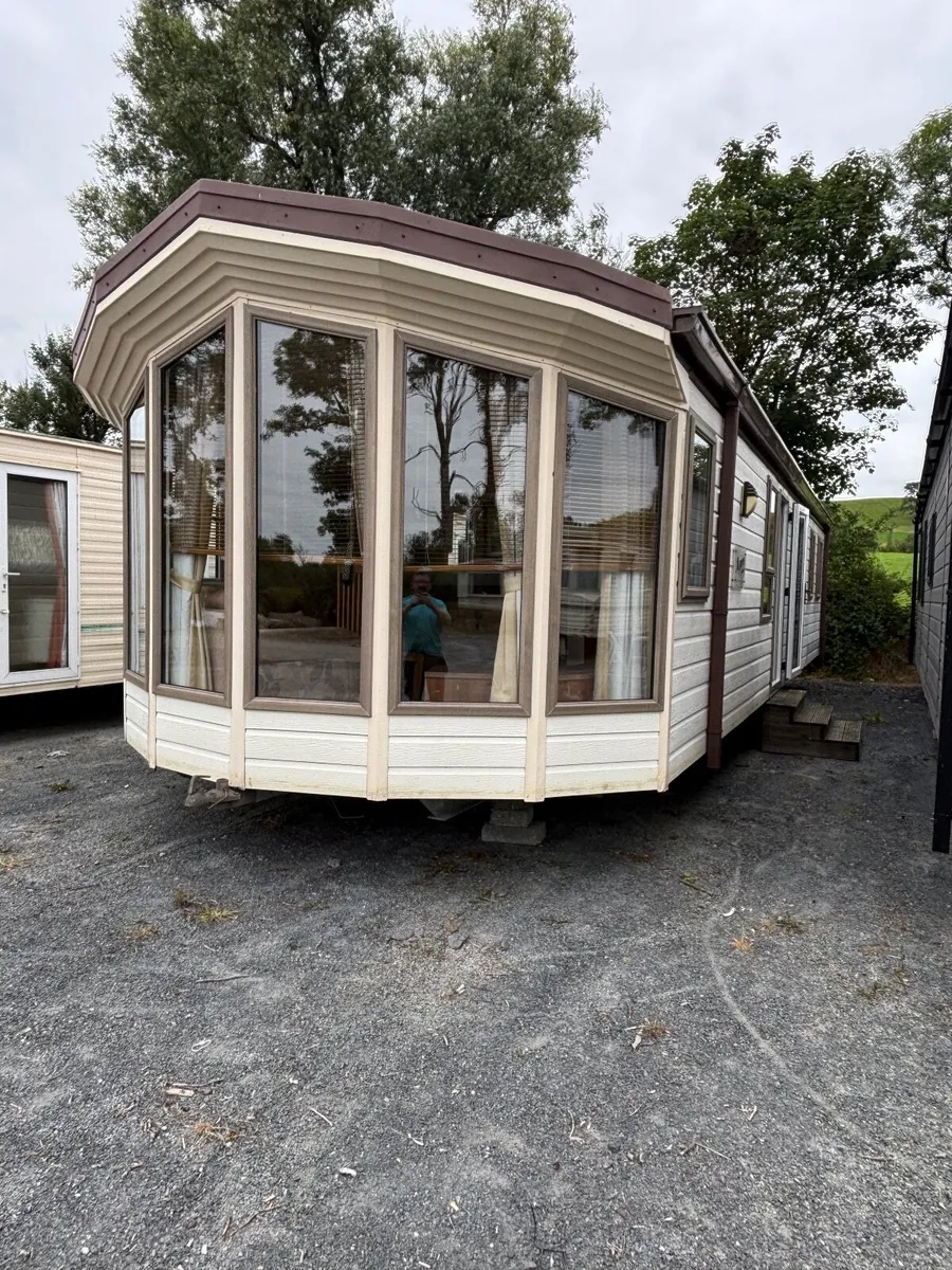 Mobile home - Image 1