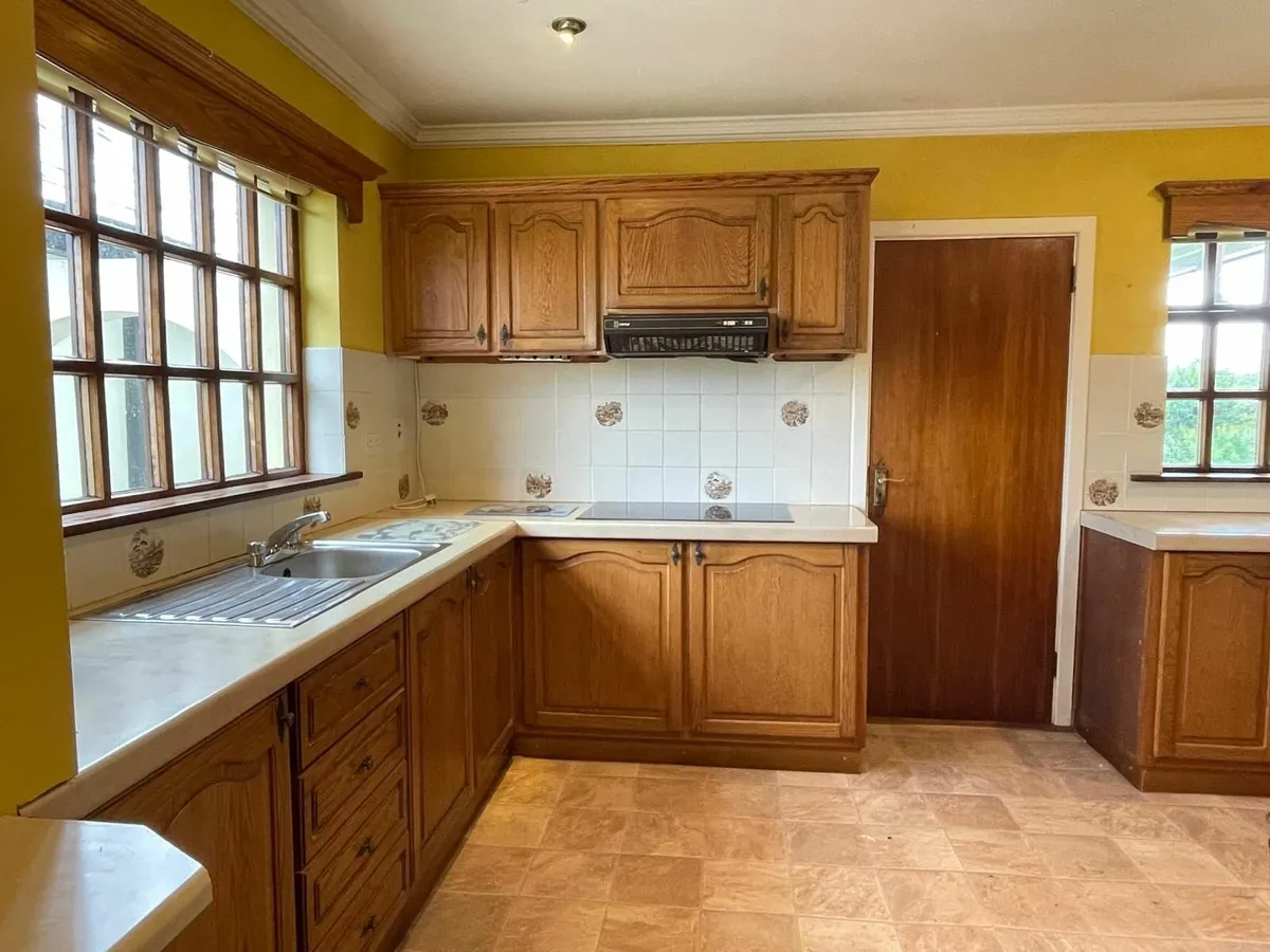Solid Oak Kitchen - Image 2