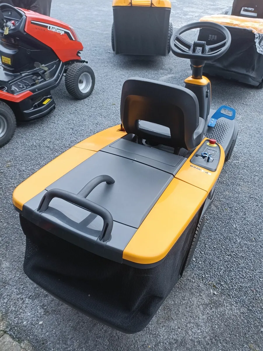 STIGA SWIFT 372E ELECTRIC RIDE ON - FOR SALE - Image 3