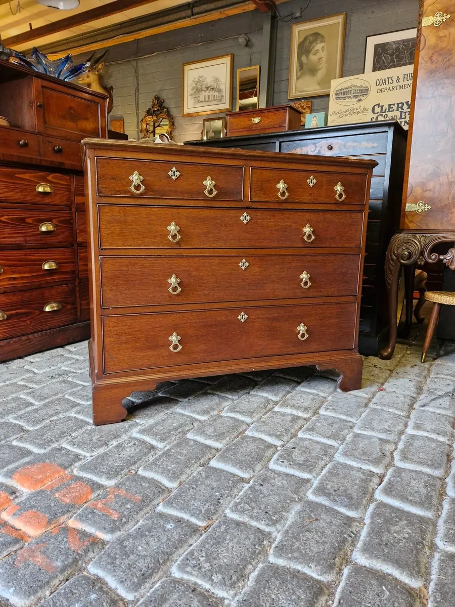 Chest - Image 1