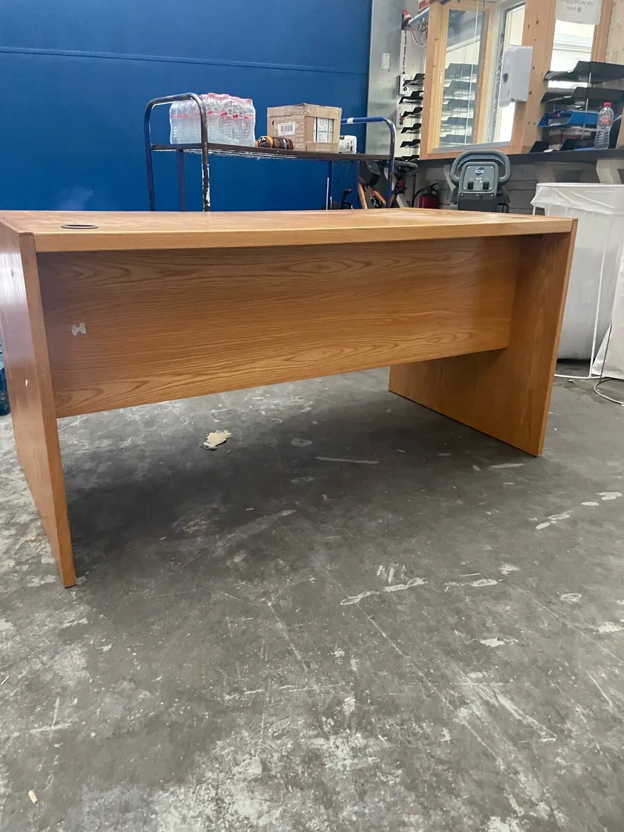 Desk - Image 2