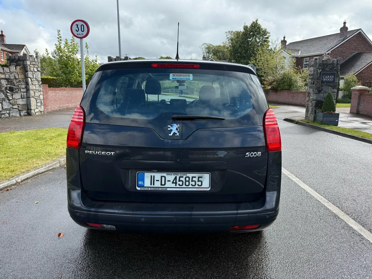 Peugeot 5008 1.6 hdi price €2300 - Image 2