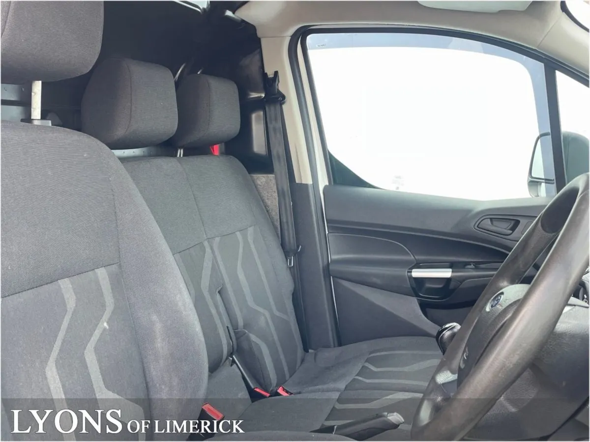 Ford Transit Connect Transit SWB Trend 1.5 TD 75b - Image 4