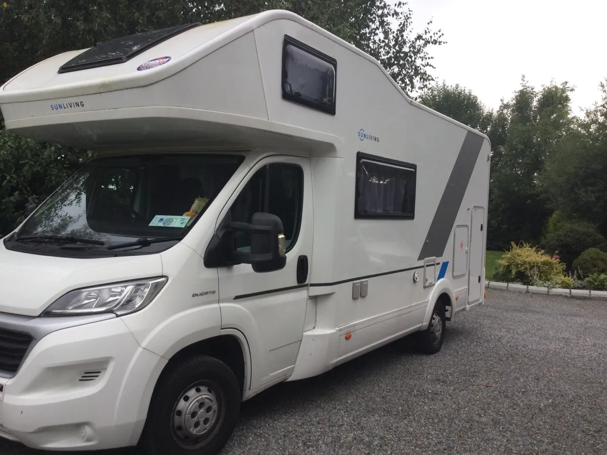 Motorhome - Image 4