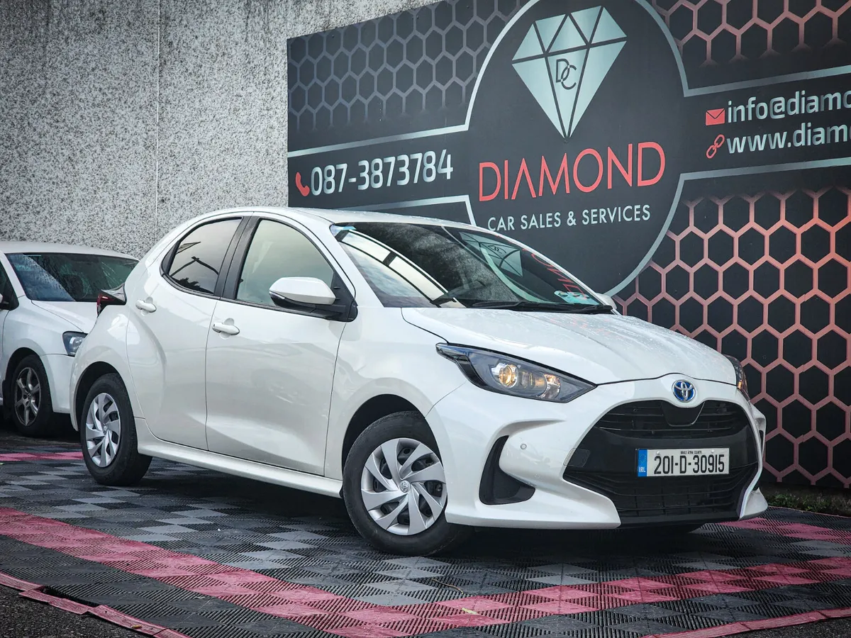 Toyota Yaris 2020 1.5l Hybrid, Low Mileage - Image 1
