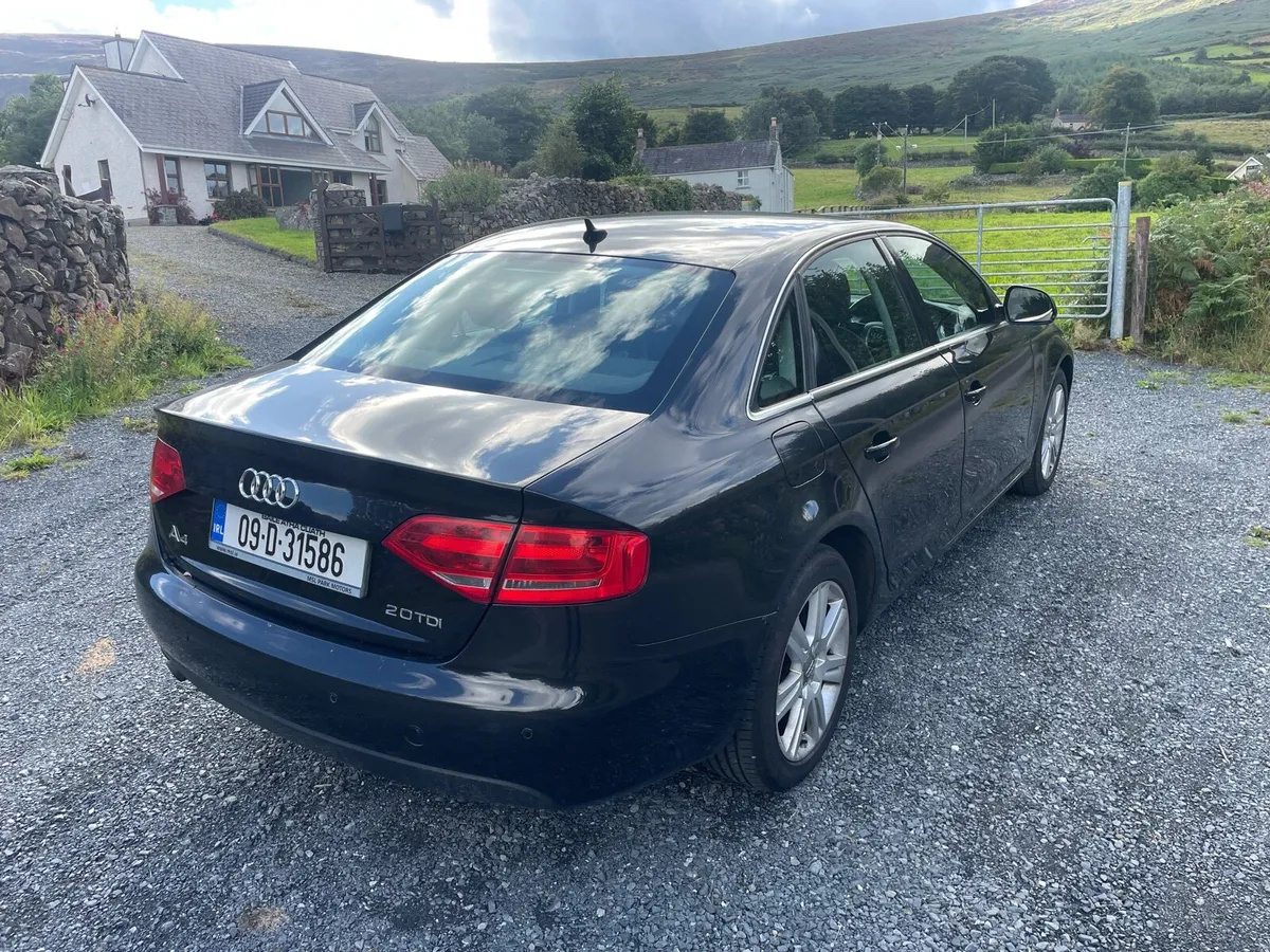 Audi A4 B8 2009 — Diesel / Automatic - Image 1