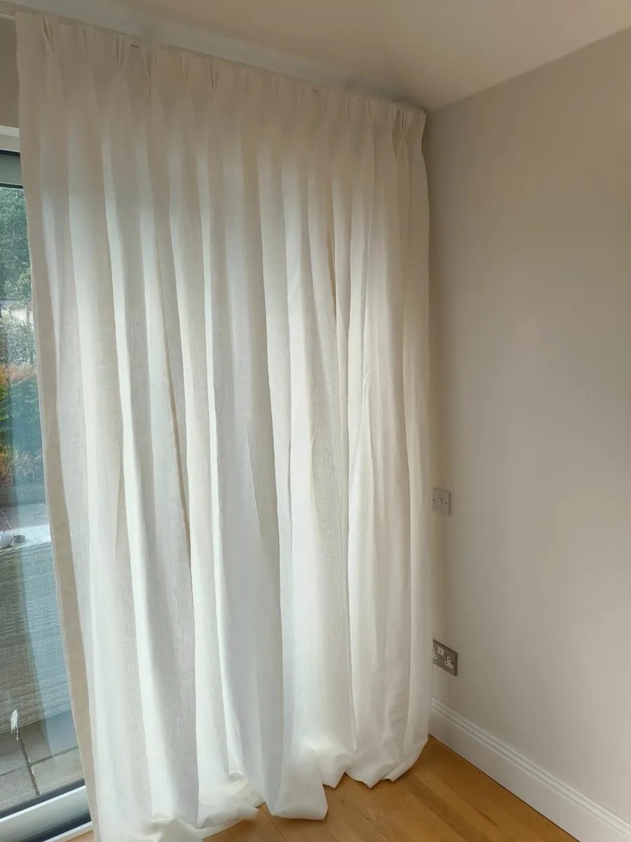 New Curtains - Image 2