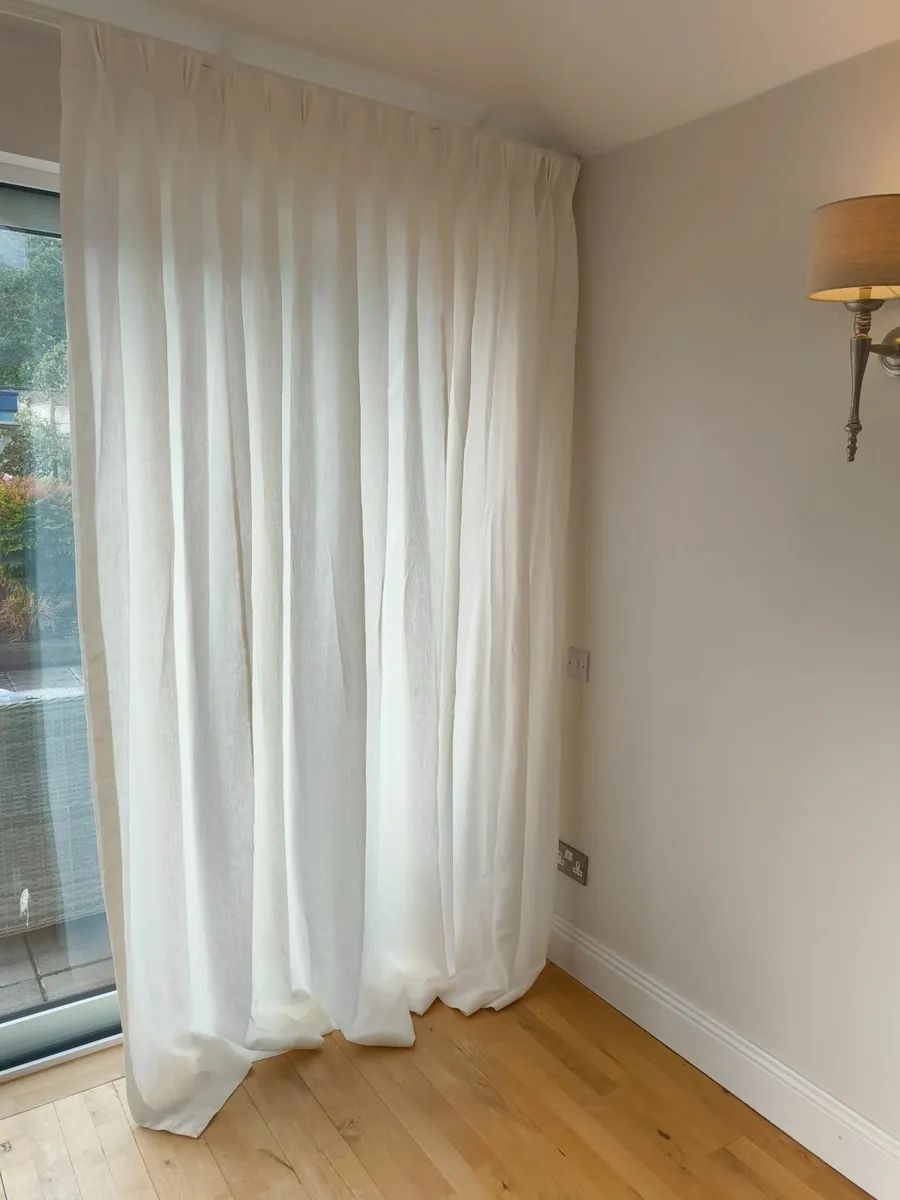 New Curtains - Image 1