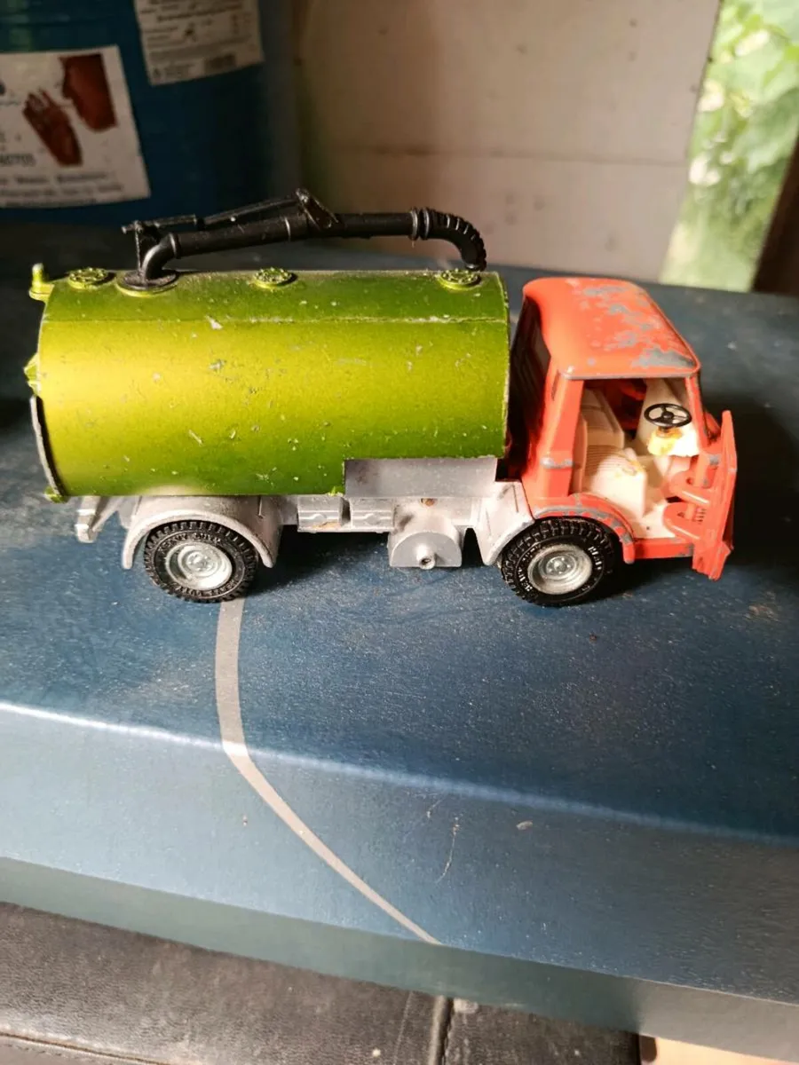Dinky - Image 1