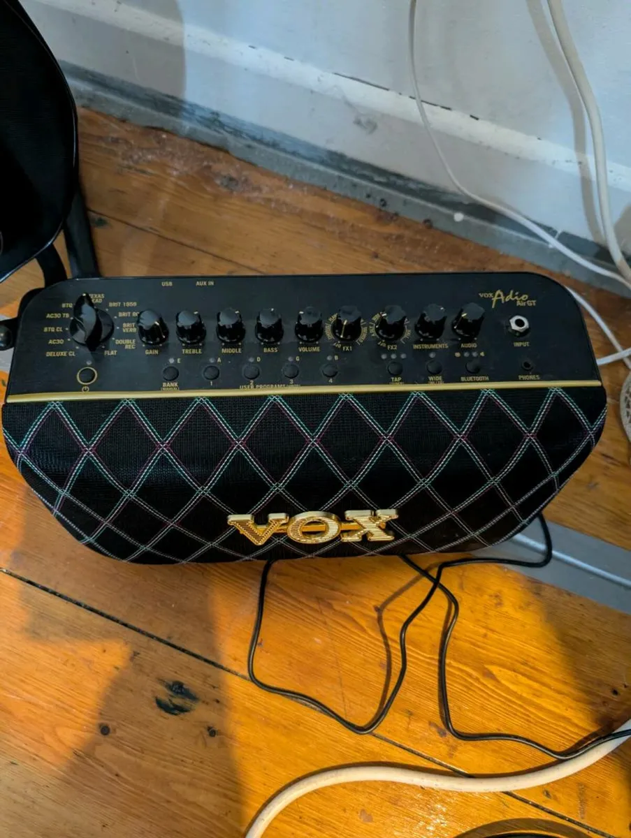 Vox Adio amplifier - Image 1