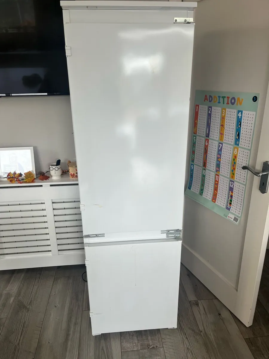 Fridge Freezer Unit - Image 1