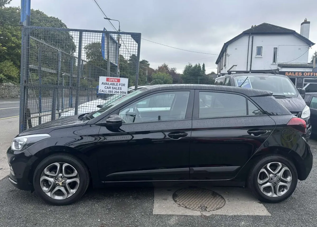 2019 Hyundai i20 1.2 DELUXE - Image 3