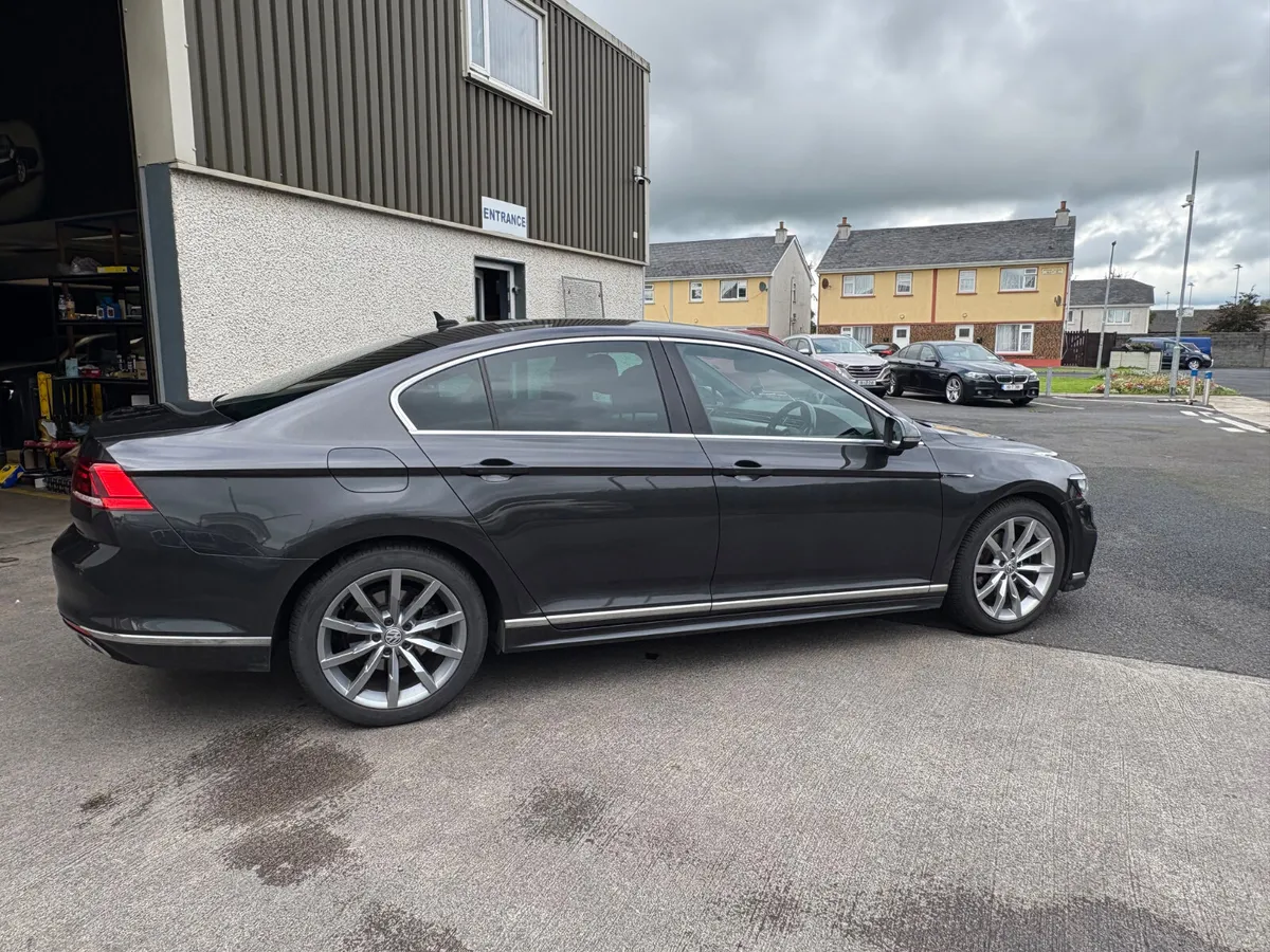 Volkswagen Passat R Line 2.0 DSG  2020 - Image 2