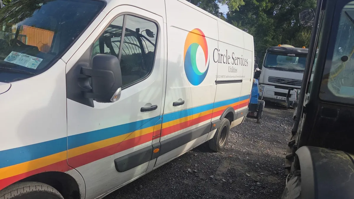 Renault Master LWB twin wheel - Image 3