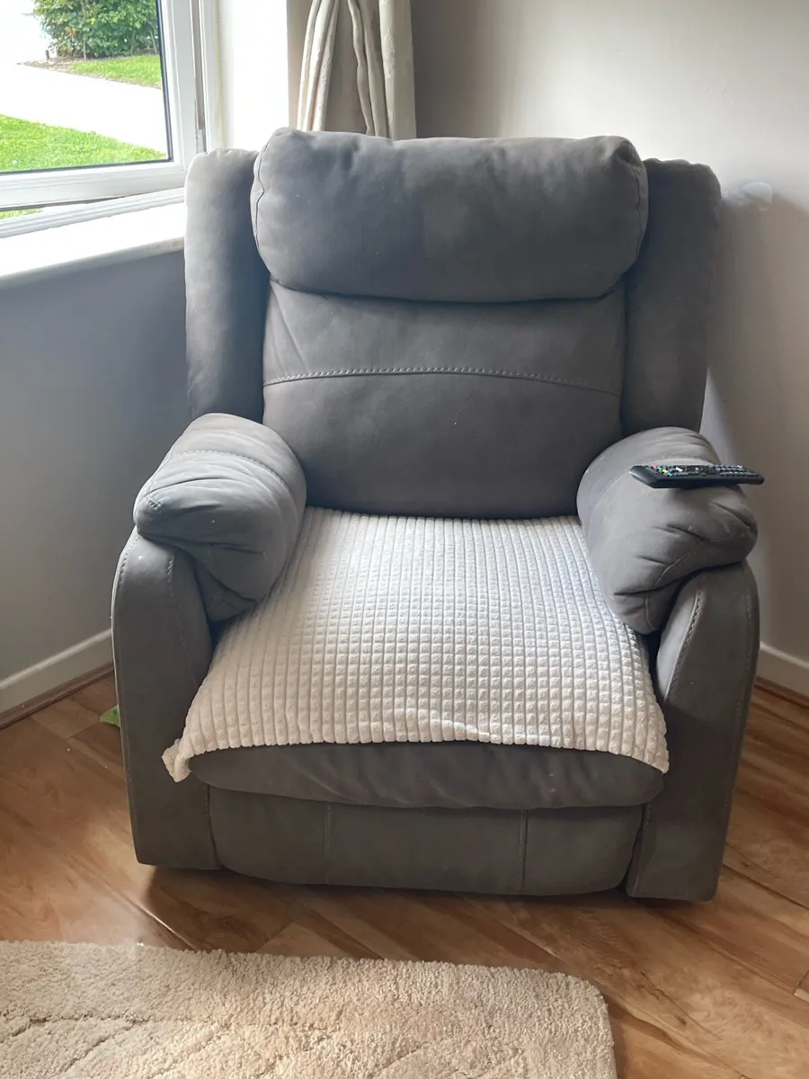 Sofa - Image 4