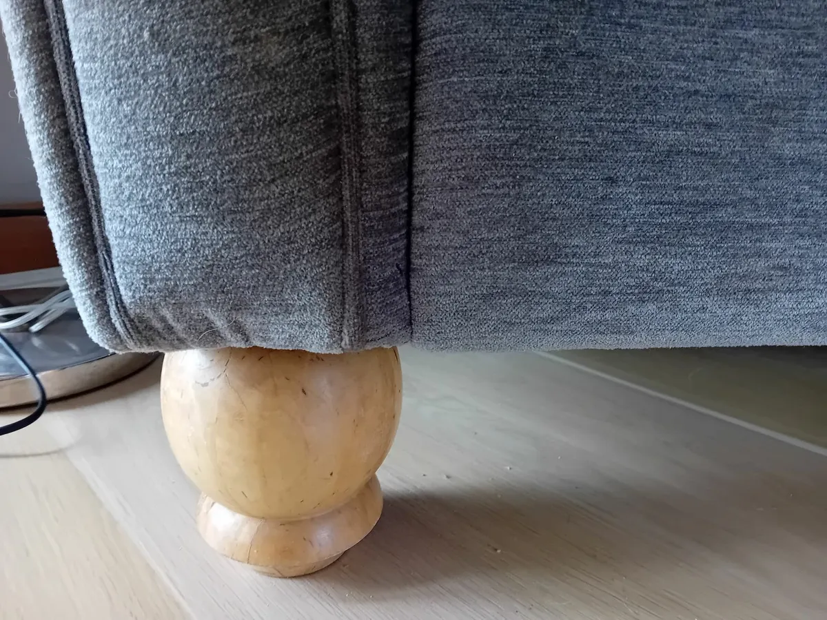 Sofa - Image 3