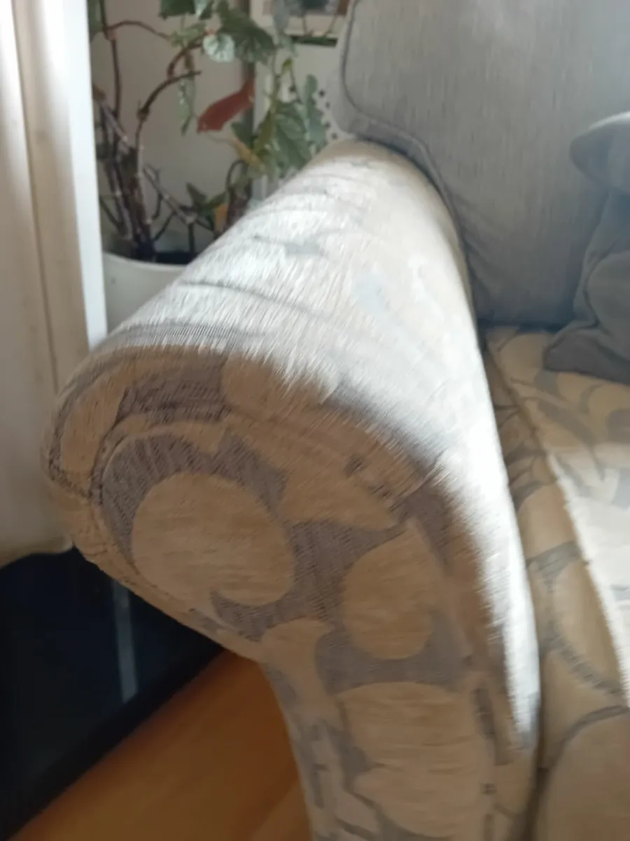 Sofa - Image 4