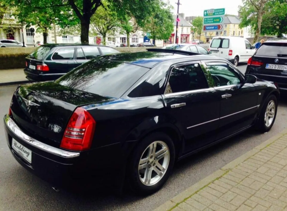 Chrysler 300c wedding car - Image 2
