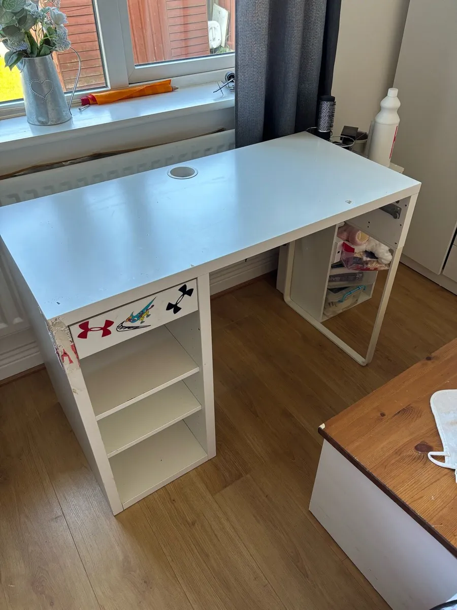 Desk for Sale - Image 1