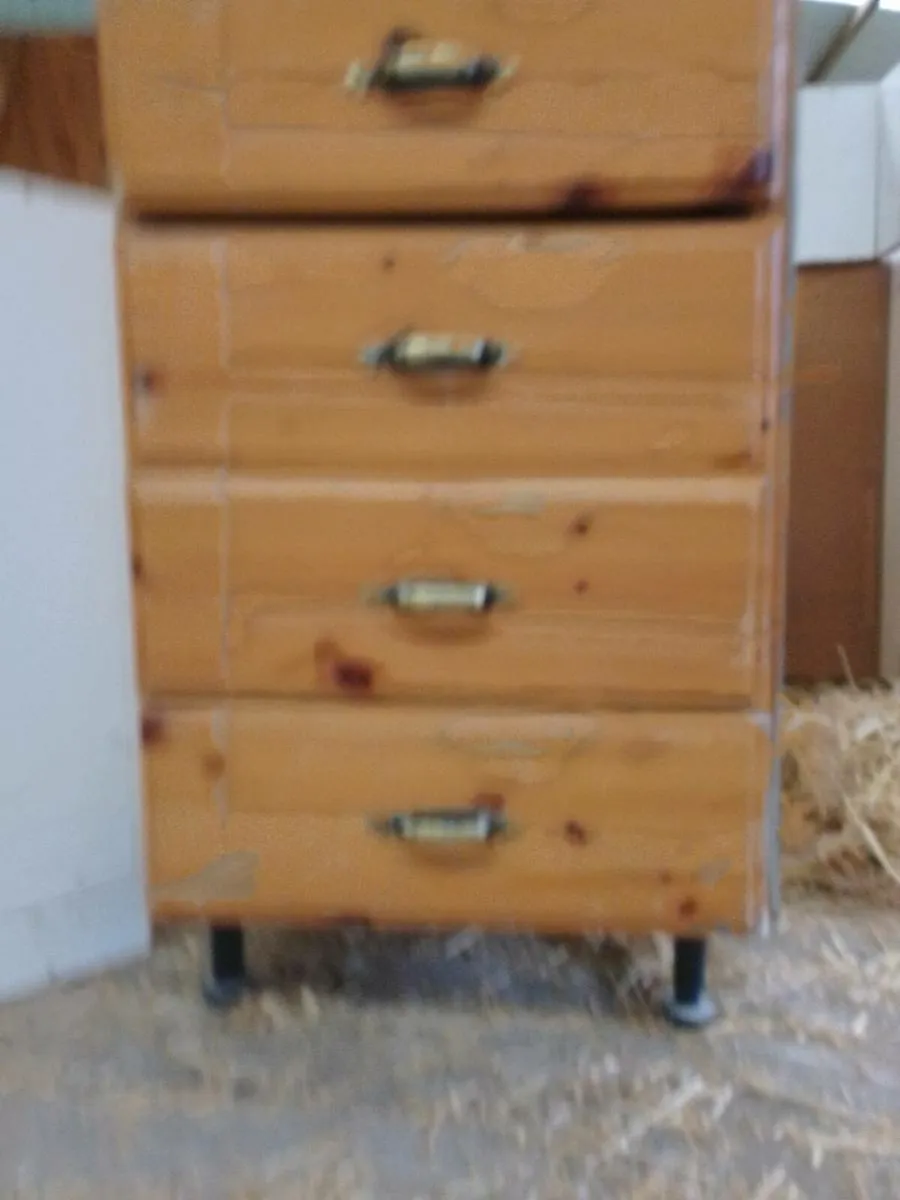 Kitchen units - Image 2