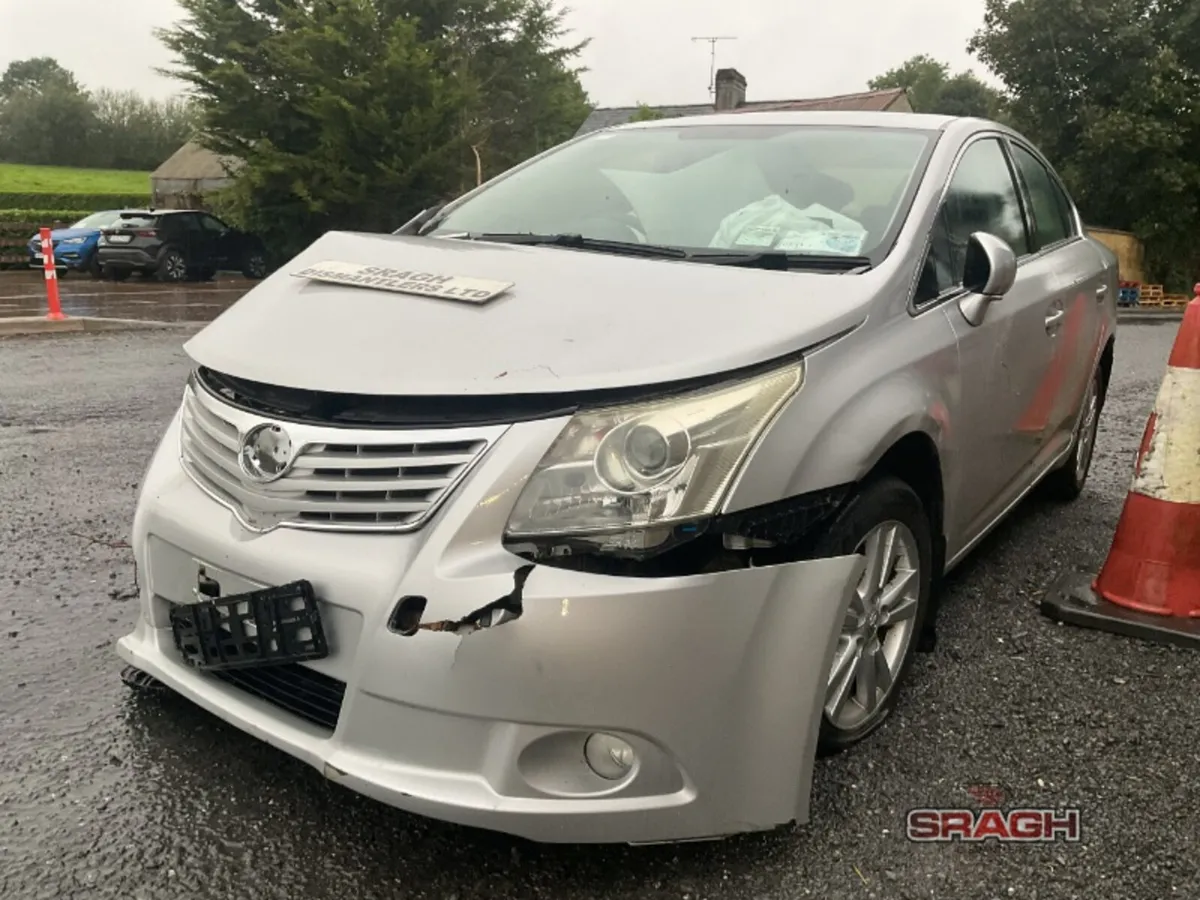 TOYOTA AVENSIS COLLECTION - Image 3