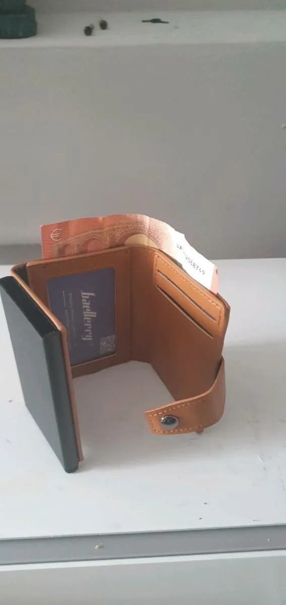 Leather RFID Anti Theft Card Wallets - Image 3