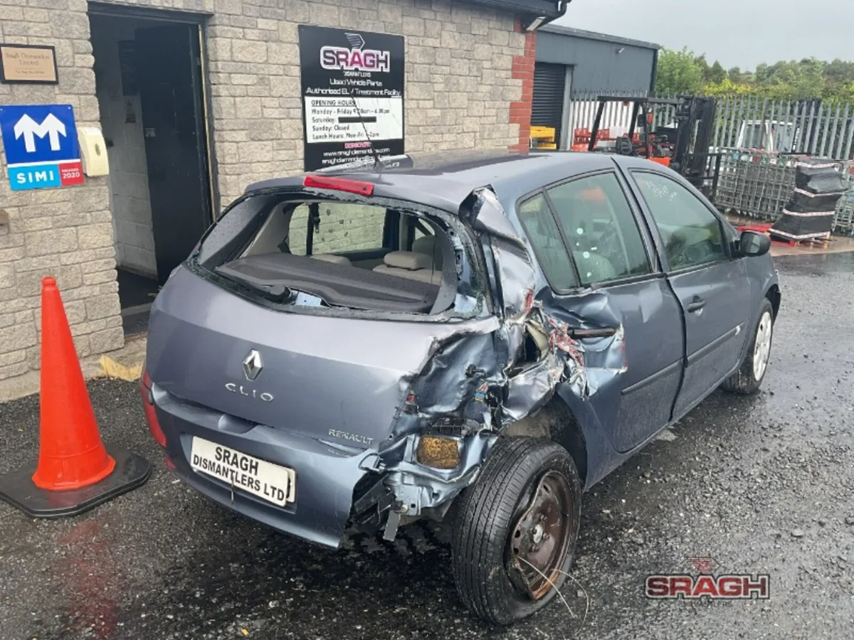 RENAULT CLIO COLLECTION - Image 3