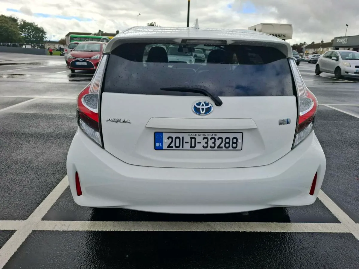 Toyota Aqua Hybrid Auto 2020 - Image 3