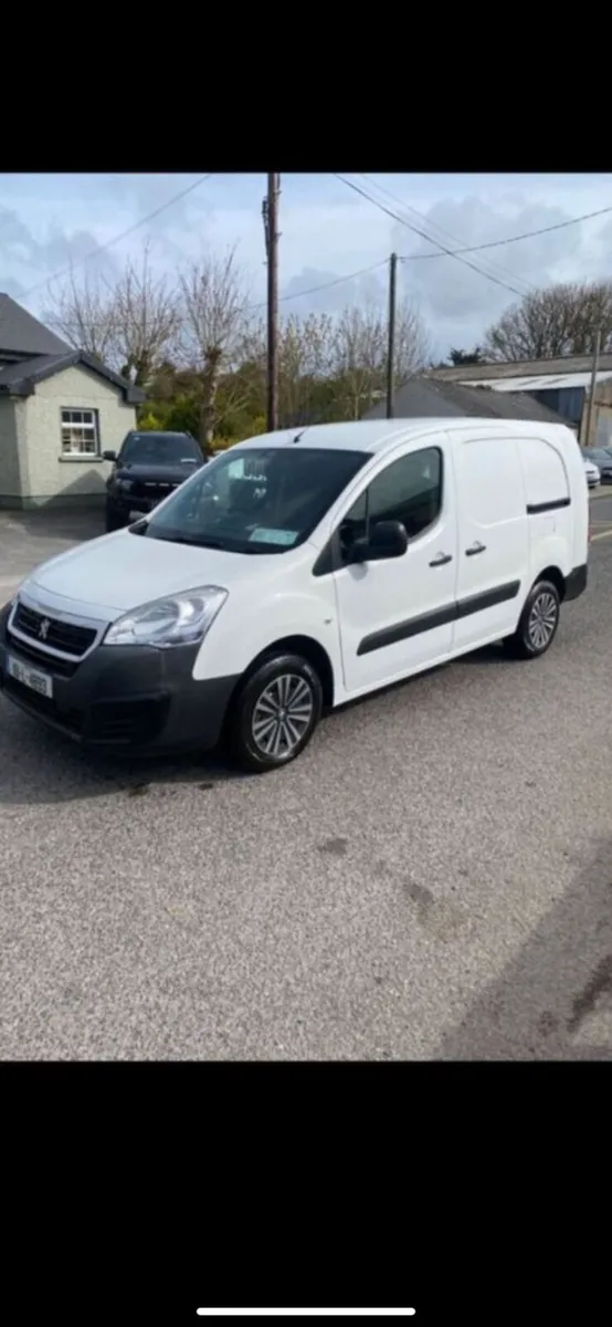 2018 Peugeot Partner 3 Seater - Image 2