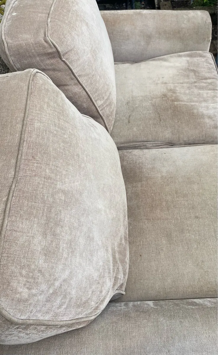 Satee/Couch - 2 Seater - Image 2