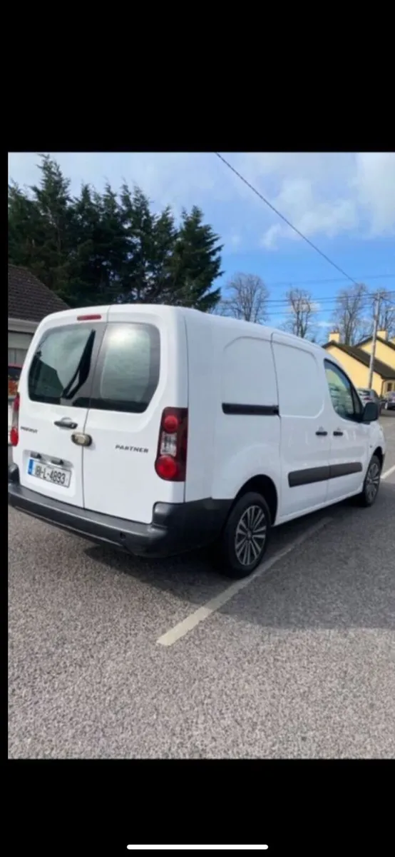 2018 Peugeot Partner 3 Seater - Image 4