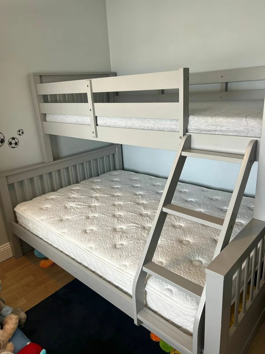 BUNK BED - Image 1