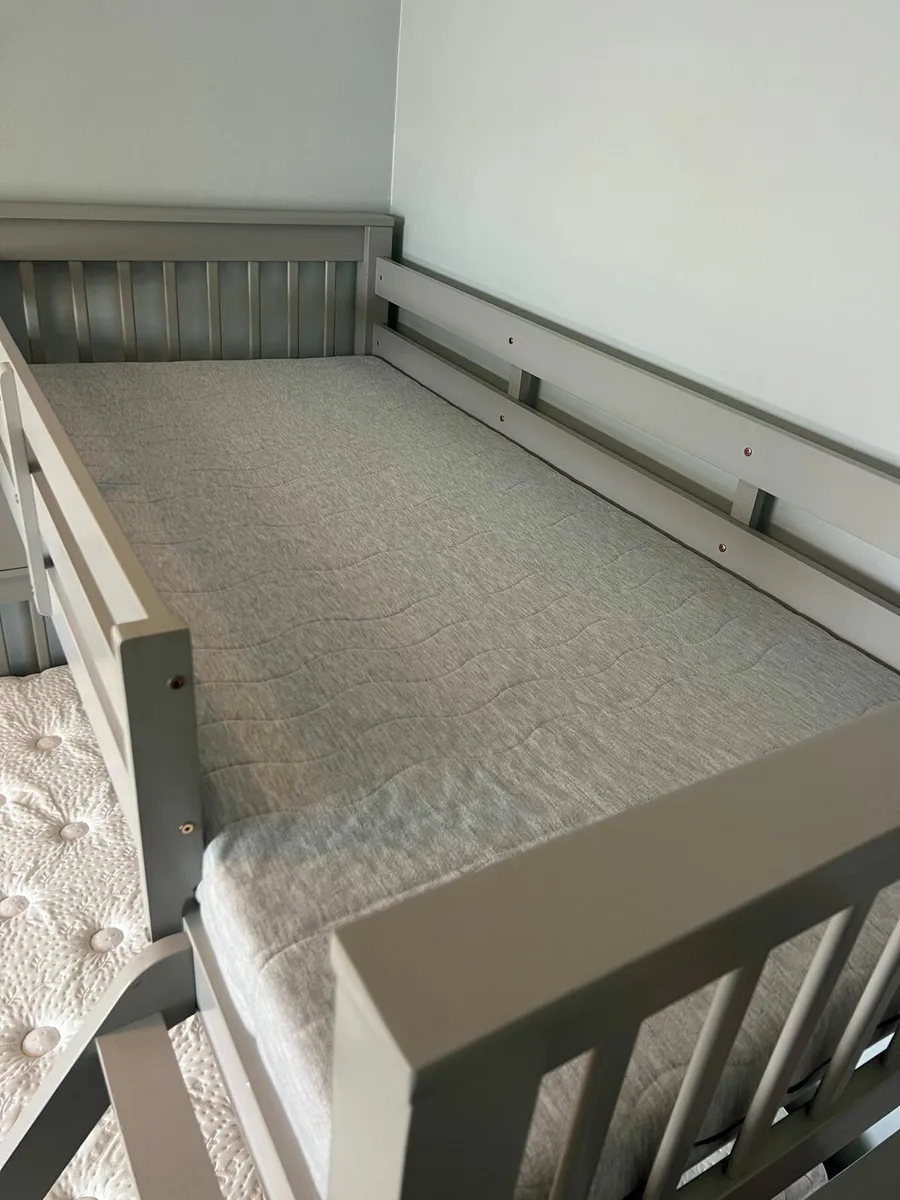 BUNK BED - Image 2