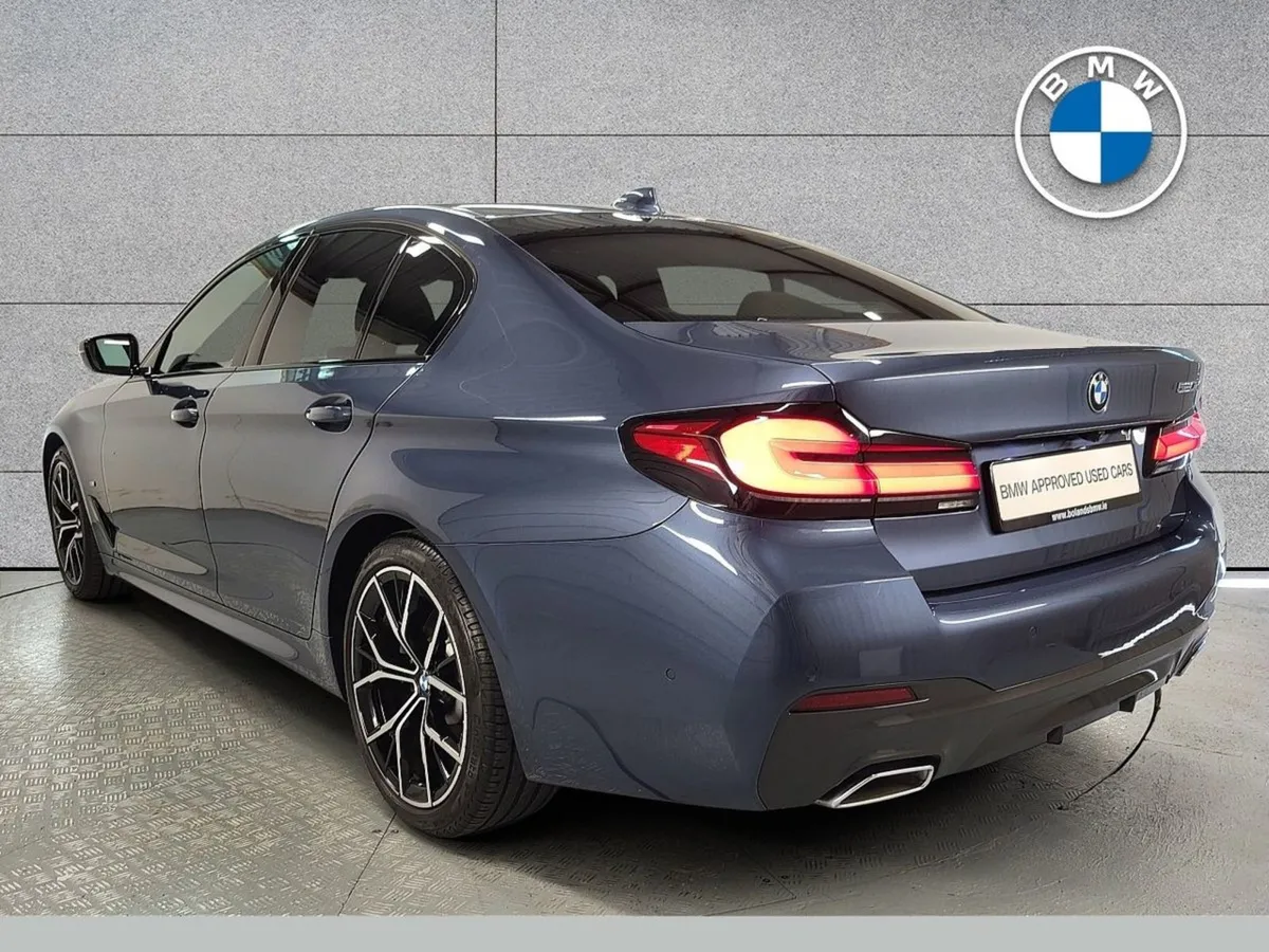 BMW 5 Series 520d M Sport (mht) 20 - Image 3