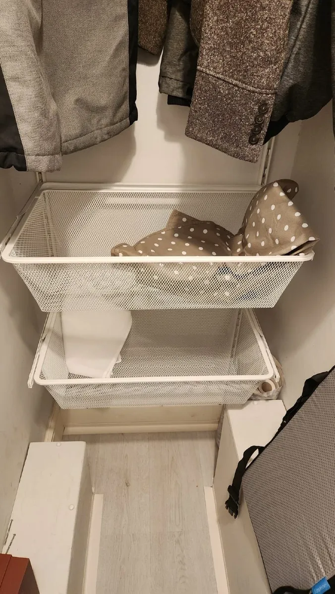 IKEA Boaxel Wardrobe 62x40x201 - Image 3