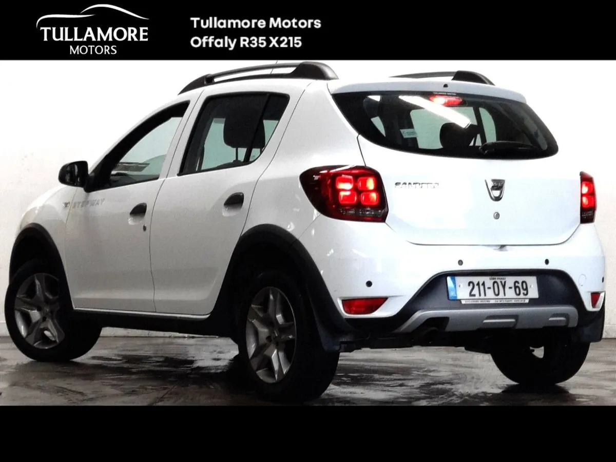 Dacia Sandero Stepway TCe 90 Signature - Image 3