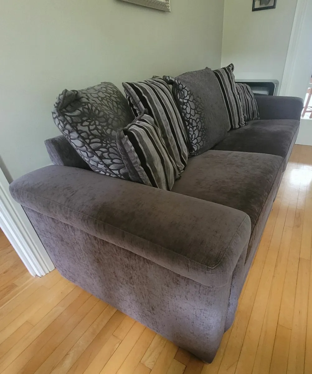 4 seater sofa and swivel cuddler chair - Image 3