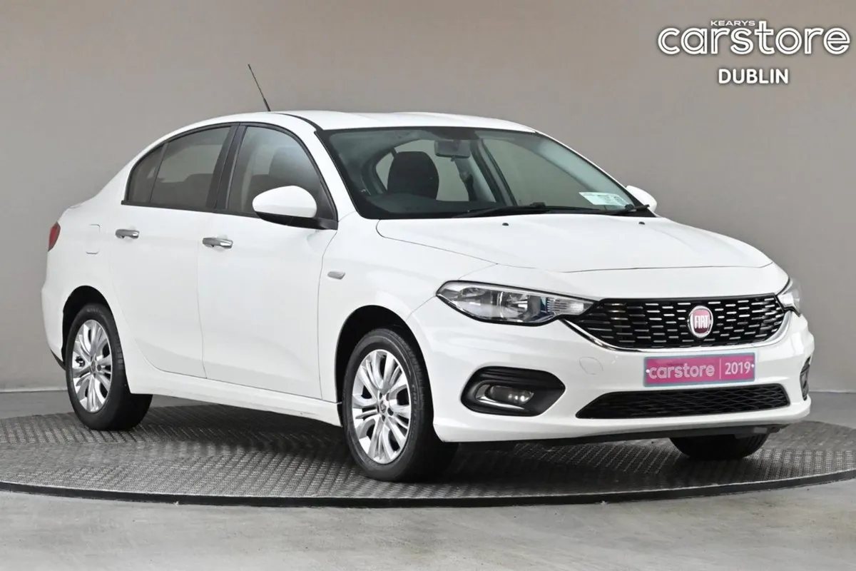 Fiat Tipo 1.3 MJ 95bhp Easy 5spd  rear Park Senso - Image 1
