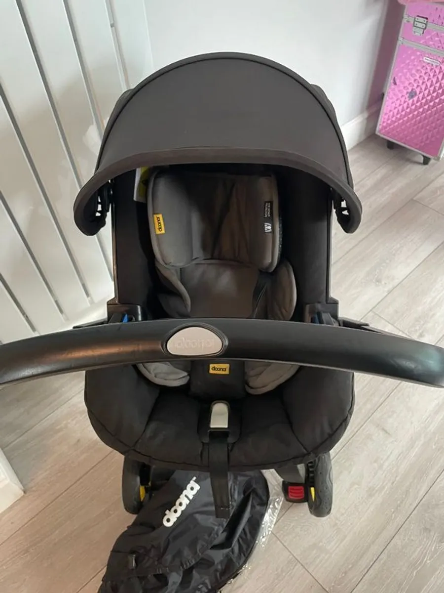 Doona Car Seat - Image 3