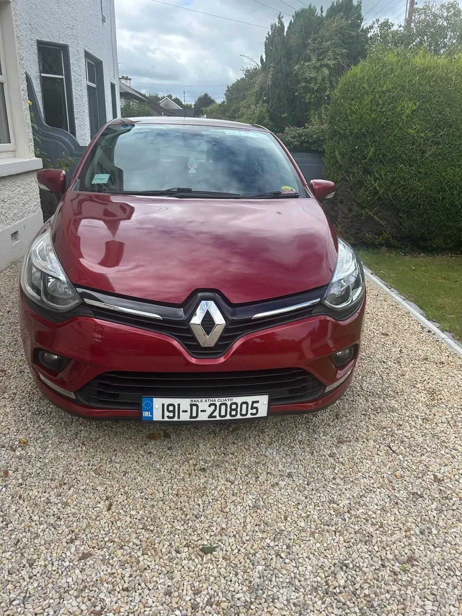 Renault Clio - Image 1