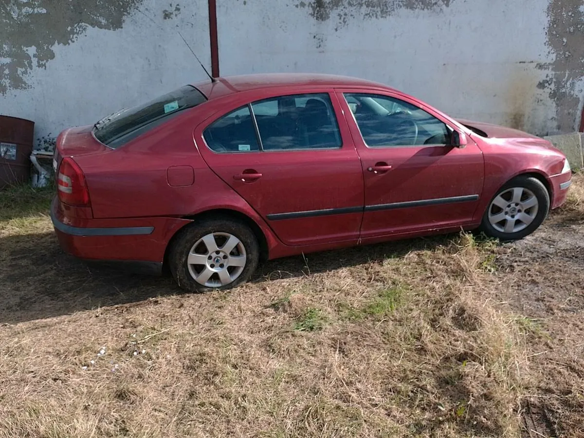 Cars for breaking or restoration - Image 1
