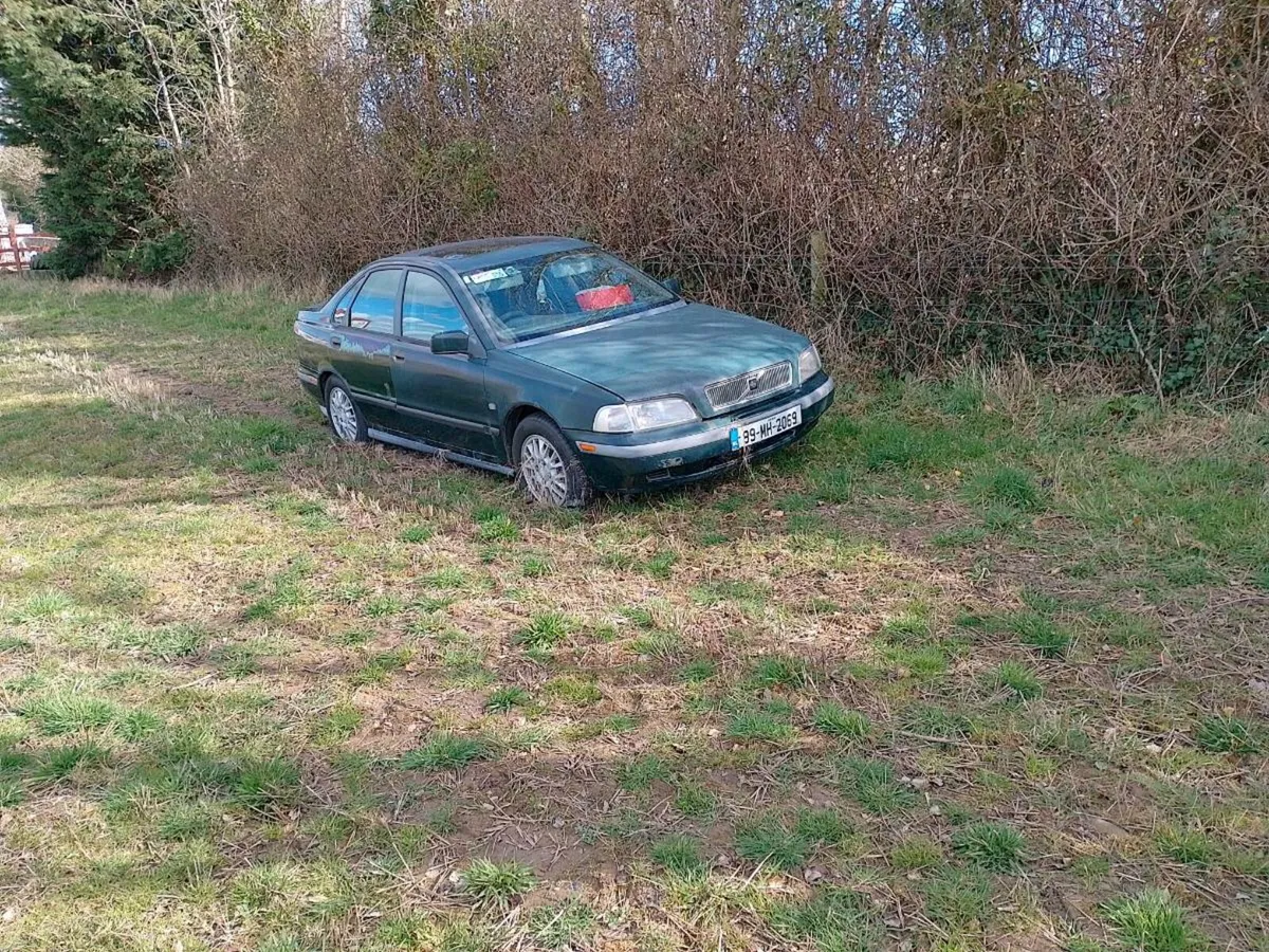 Cars for breaking or restoration - Image 4