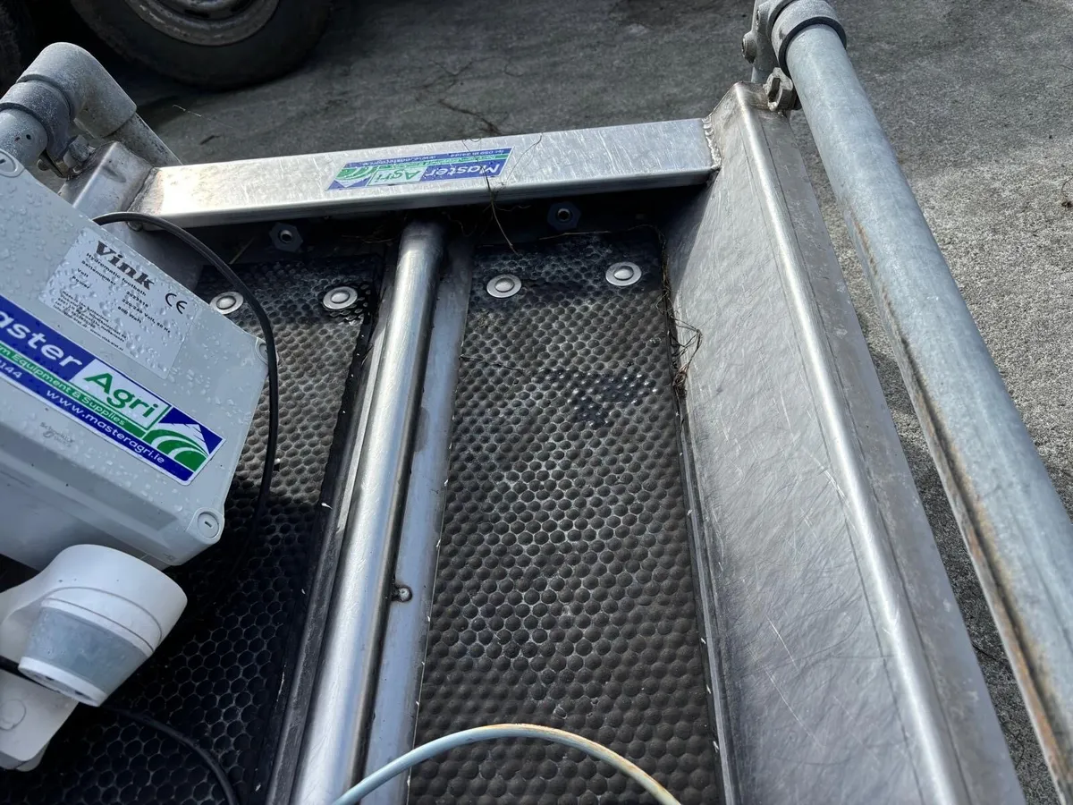 Automatic cattle footbath - Image 2