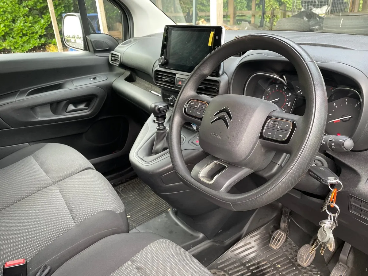 Citroen Berlingo 2023 - Image 3