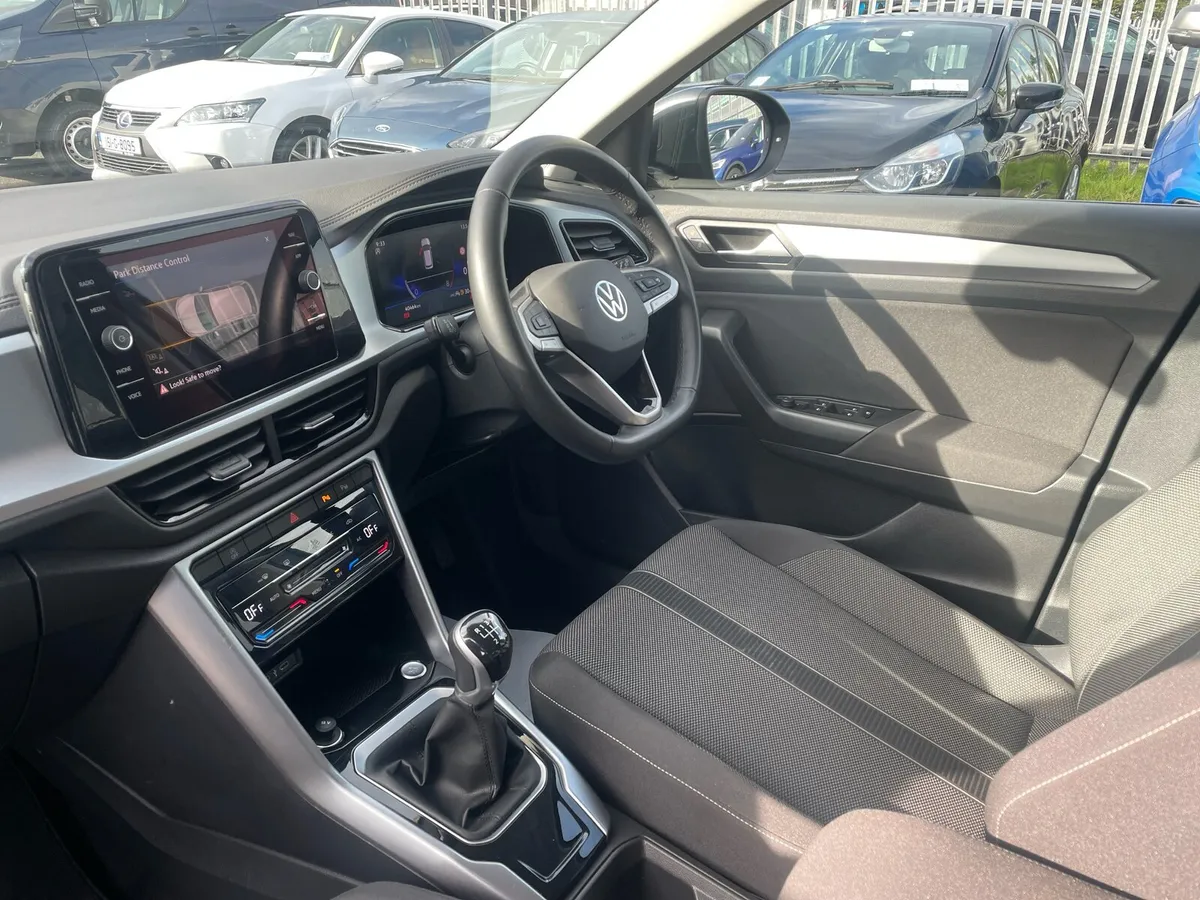 2024 Volkswagen T-Roc 1.0 TSI Edition 75 - Image 3